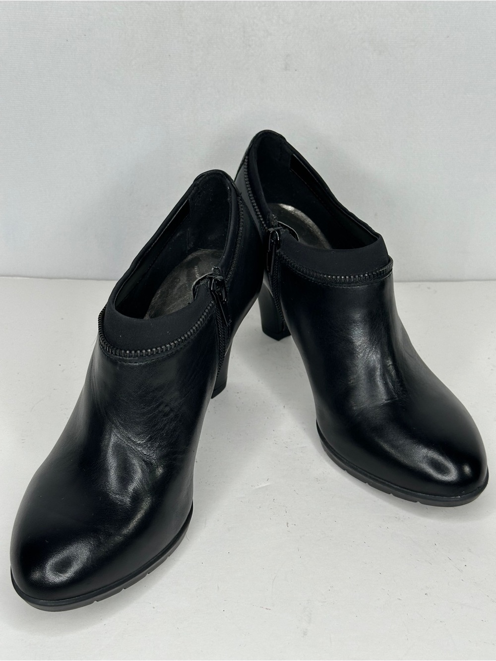 Anne Klein Dalayne Black Leather Ankle Shooties Zipper Witchy Professional Sz 6